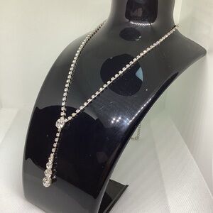 Elegant Silver tone Rhinestone Necklace